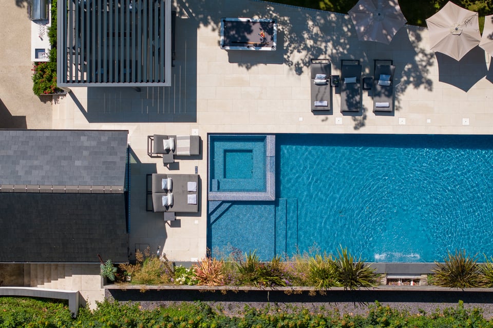 FINEST_STAYS_020725_098